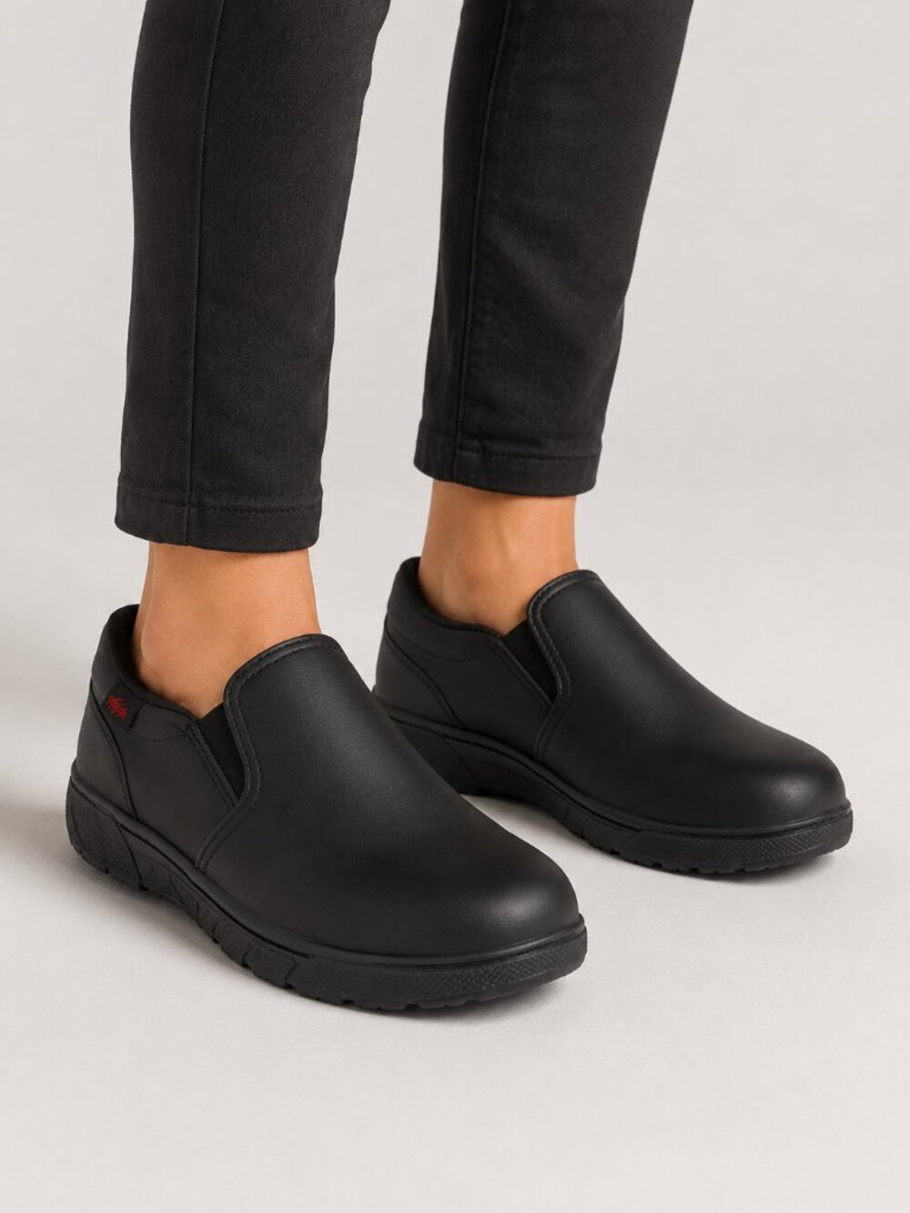 Aggressor Women's FreshTech Anti-Slip Slip-On Work Shoes Black 9.5 NWT